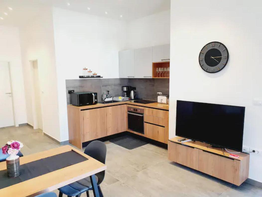 Modern Apartment Ana Премантура Екстериор снимка